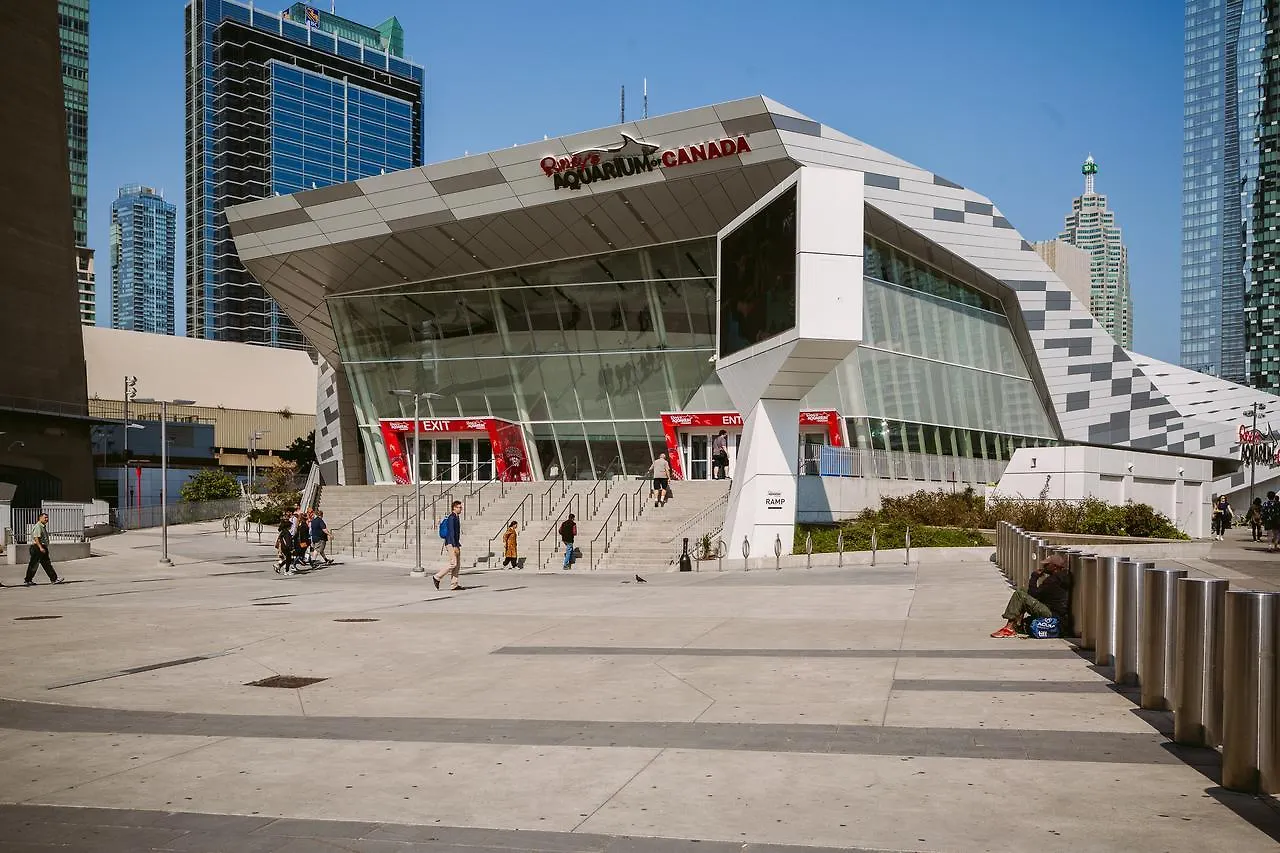 Premium 2-Bedroom With Cn Tower & Lake Views Toronto 0*,  Canadá