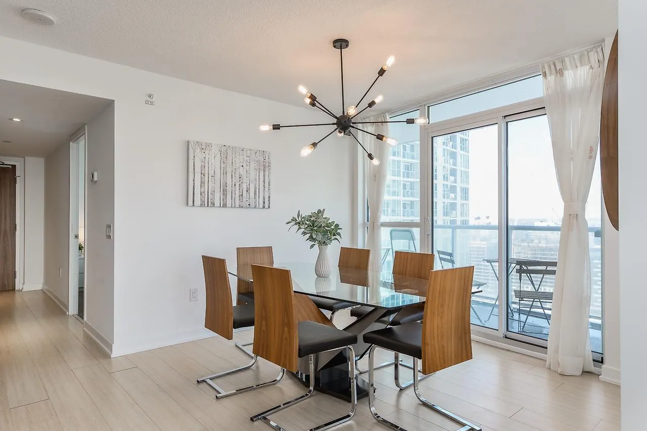 Premium 2-Bedroom With Cn Tower & Lake Views Toronto Apartamento