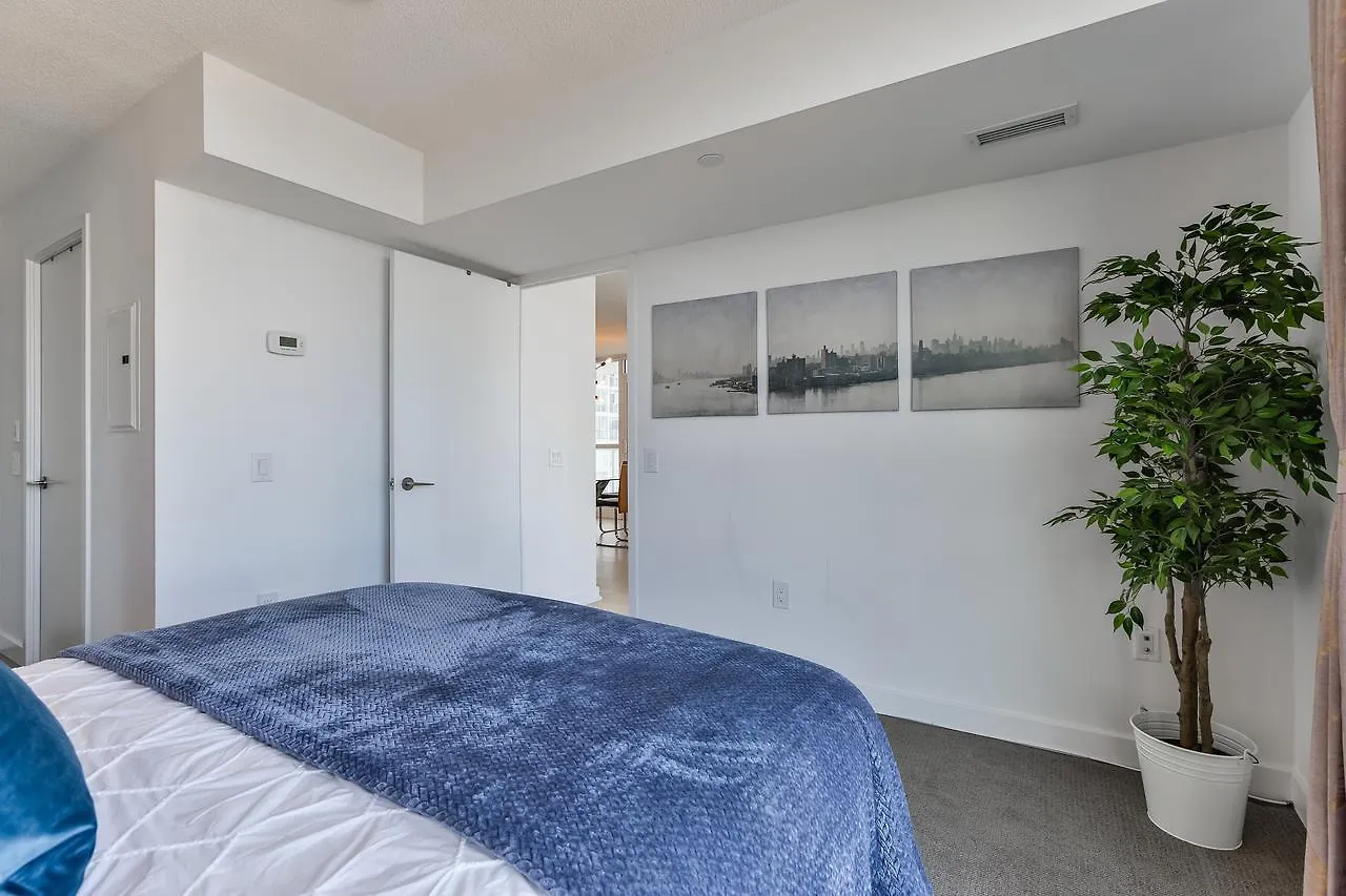 Premium 2-Bedroom With Cn Tower & Lake Views Toronto 0*,
